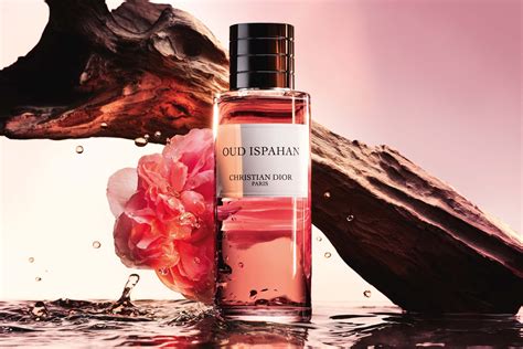 dior oud ispahan avec rouge à lèvres|dior oud ispahan 250ml price.